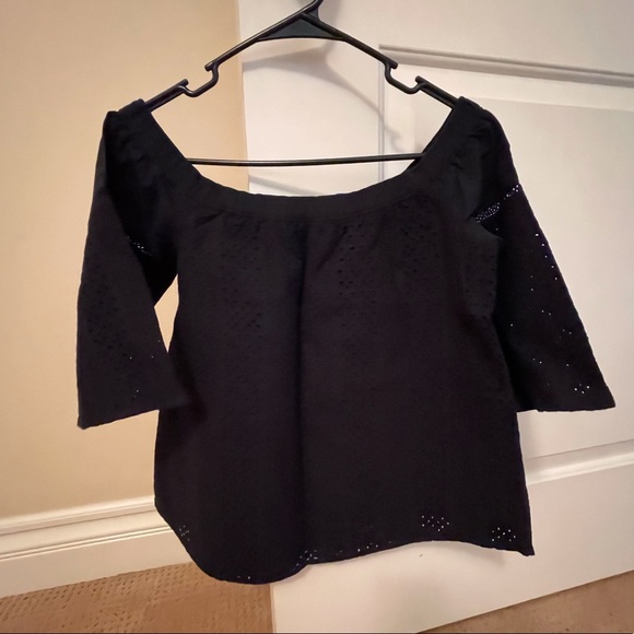 A&F off the shoulder top - Picture 1 of 2